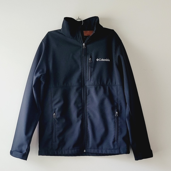 Columbia Other - Men's Columbia black zip up jacket size M